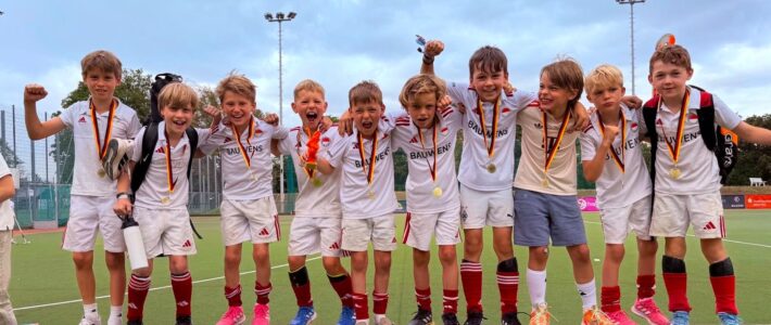 Eine starke Saison für die männliche U10 von Rot-Weiss Köln! 🔴⚪ Eine starke Saison für die männliche U10 von Rot-Weiss Köln! 🔴⚪